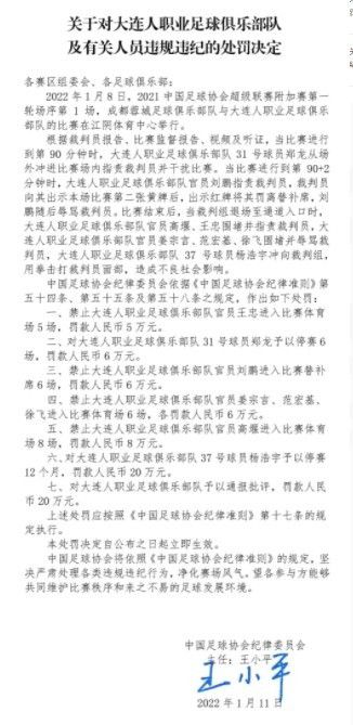 为了更符合角色的设定，更能体会到特警之间的团队感，演员们全员;玩真的